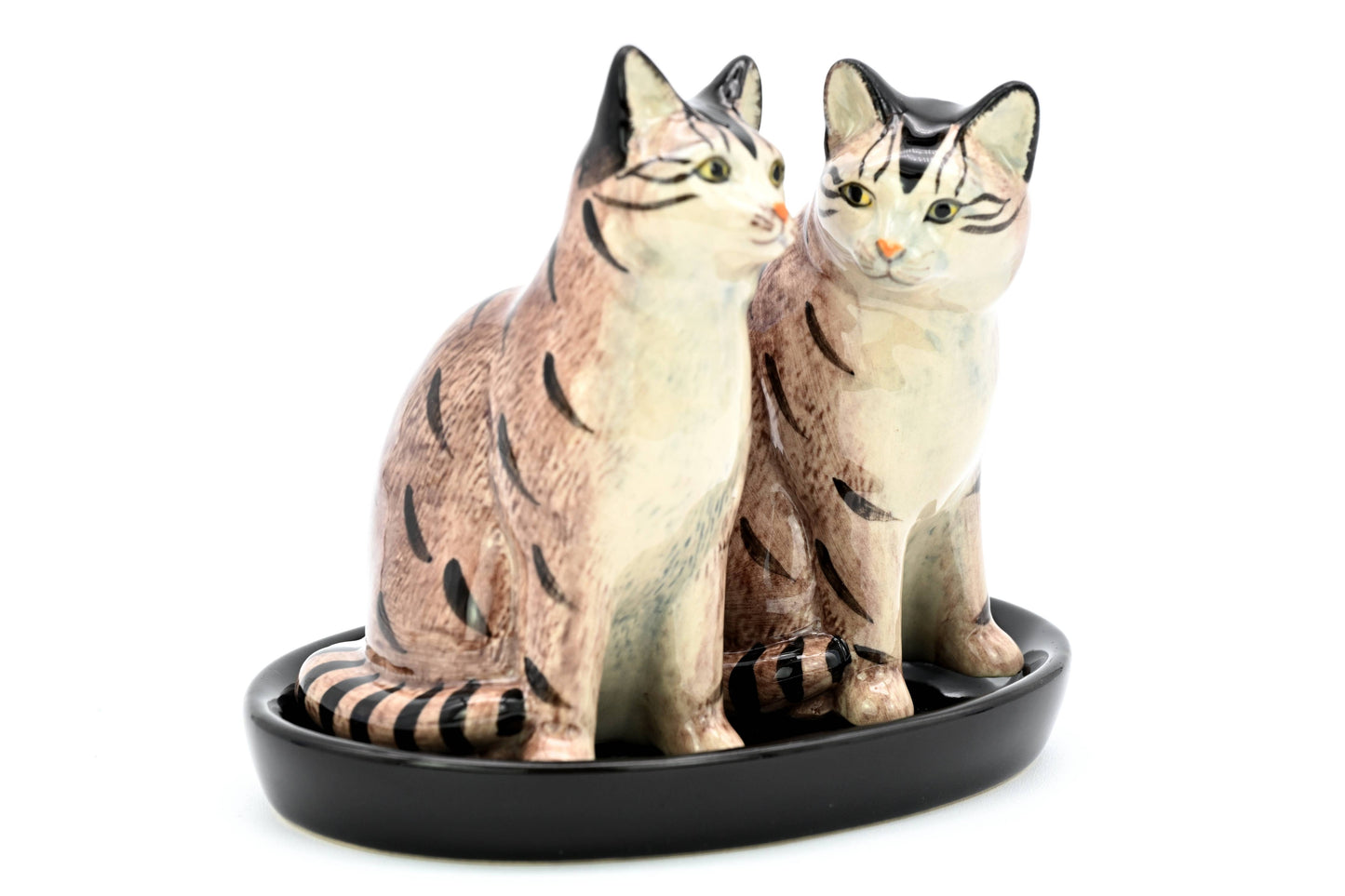 SALT AND PEPPER SHAKER Tabby and black ceramic tray
