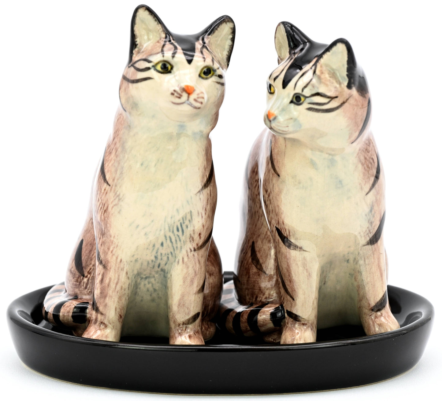 SALT AND PEPPER SHAKER Tabby and black ceramic tray