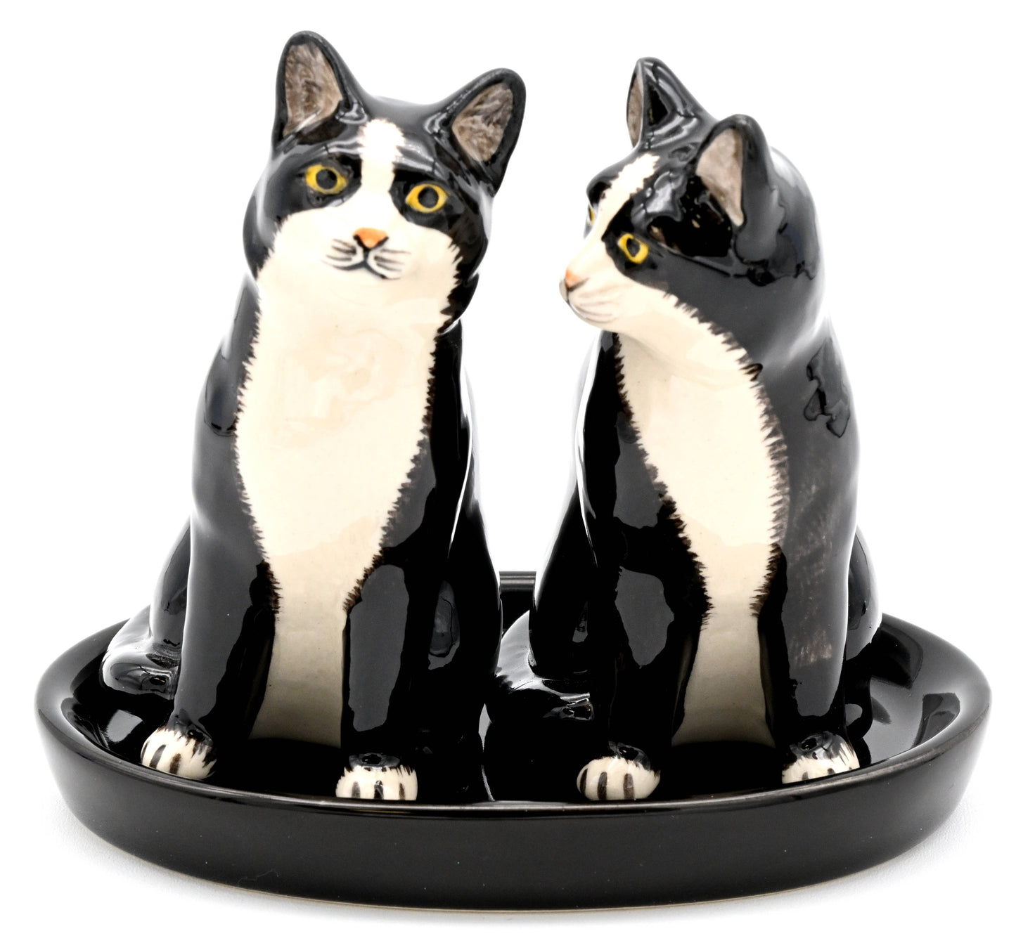 SALT AND PEPPER SHAKER Tuxedo cat