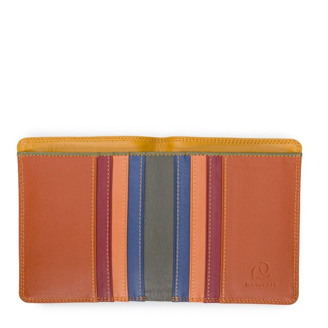 Standard Wallet, Lucca