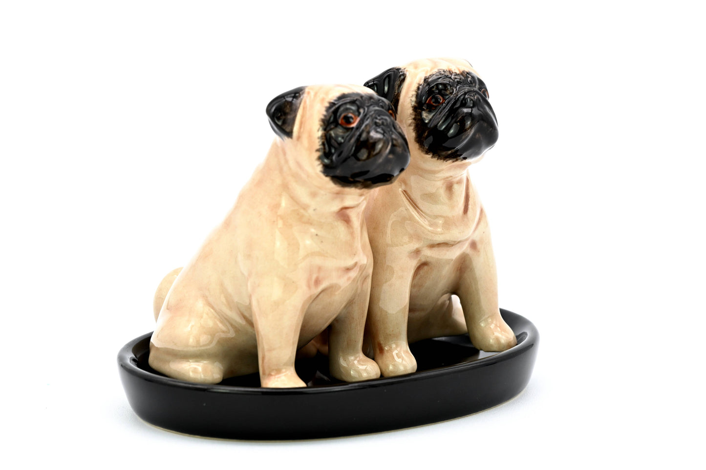 SALT AND PEPPER SHAKER Pug and black ceramic tray