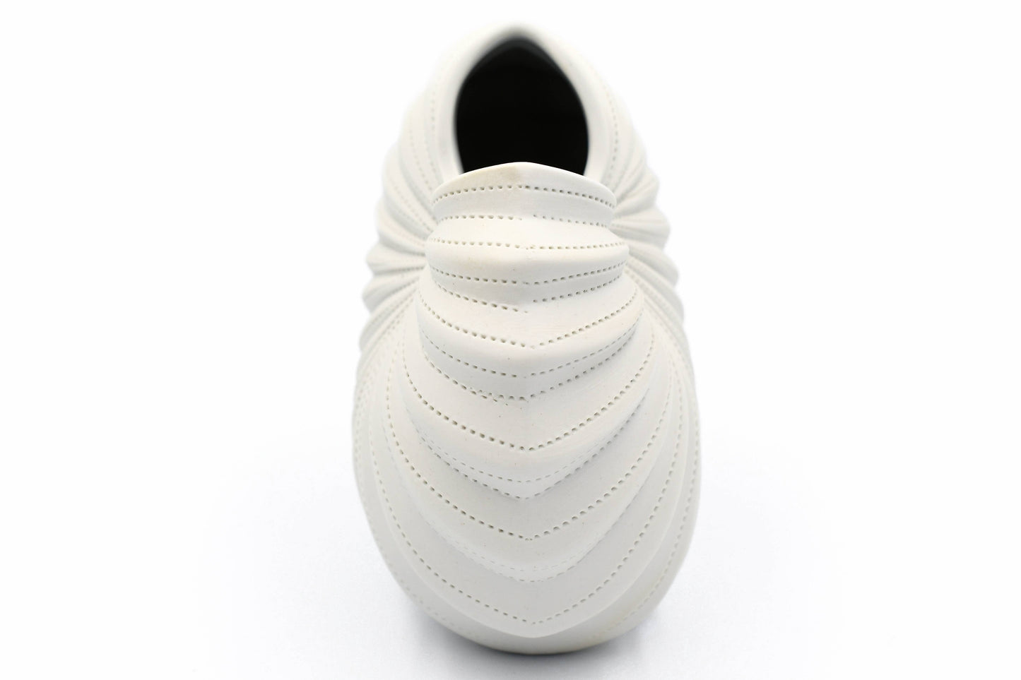 PALM S White -Handcrafted Porcelain Vase