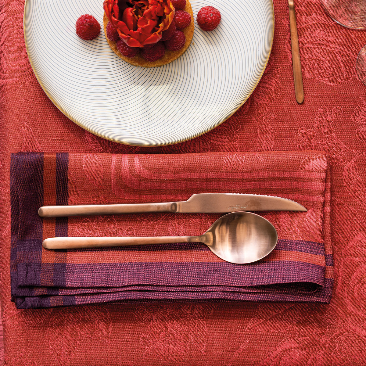 NEW! Romance Passion Red Linen