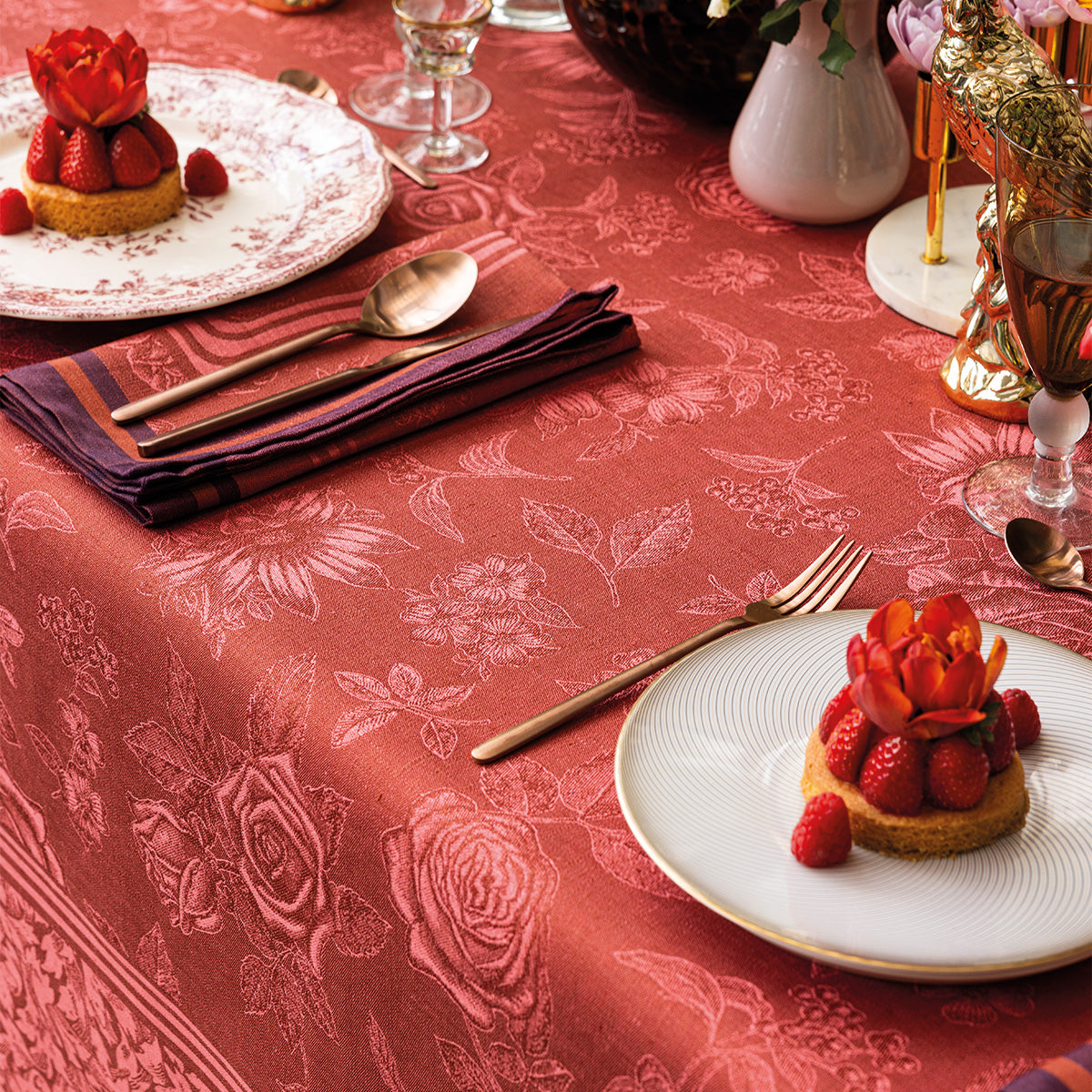 NEW! Romance Passion Red Linen