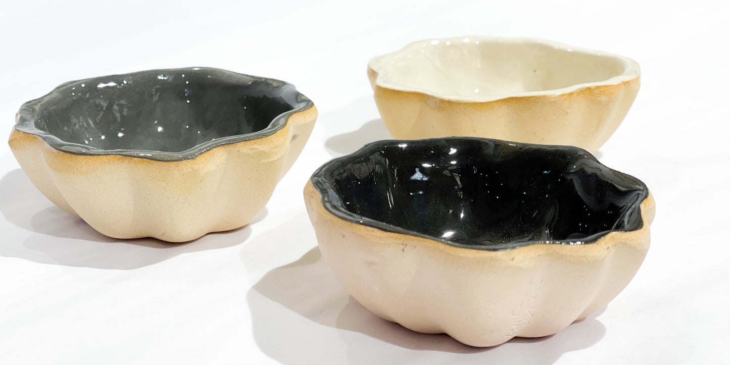 Terrafirma Ceramics - Mini Scallop Bowl