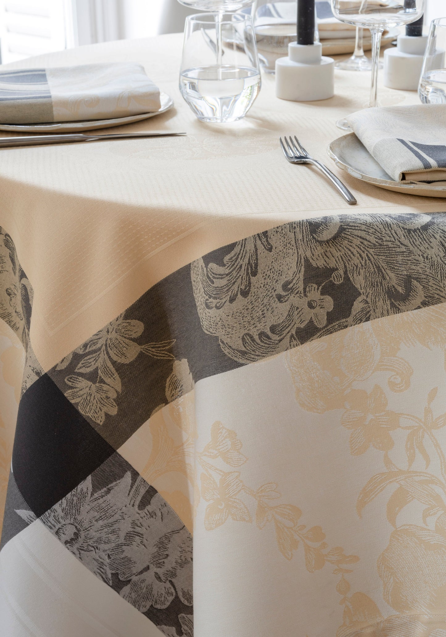 A La Francaise Yellow Cotton Collection