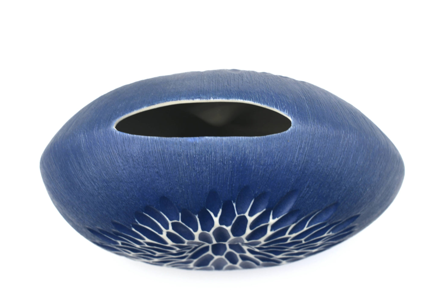 DIVA ROUND Handcrafted Porcelain Vase