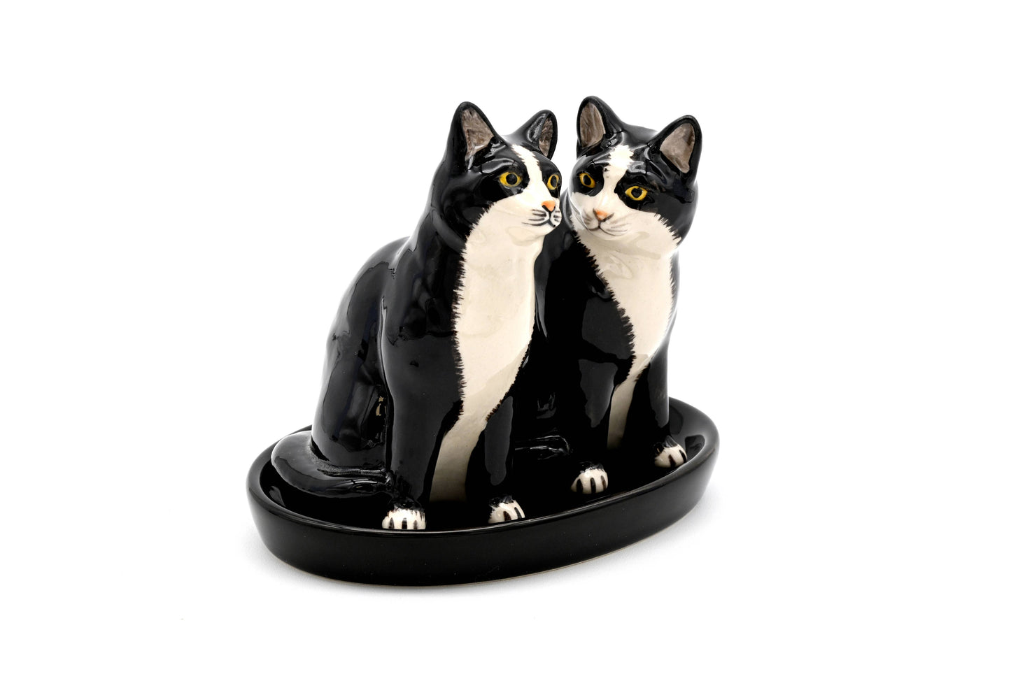 SALT AND PEPPER SHAKER Tuxedo cat