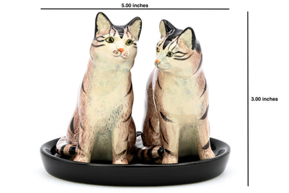 SALT AND PEPPER SHAKER Tabby and black ceramic tray