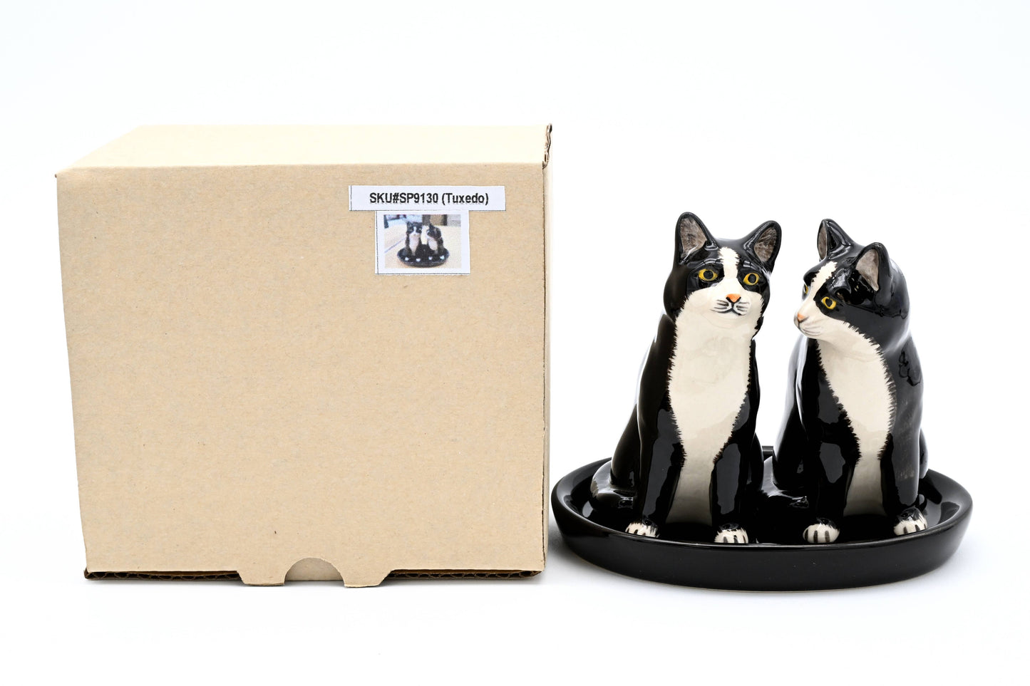 SALT AND PEPPER SHAKER Tuxedo cat