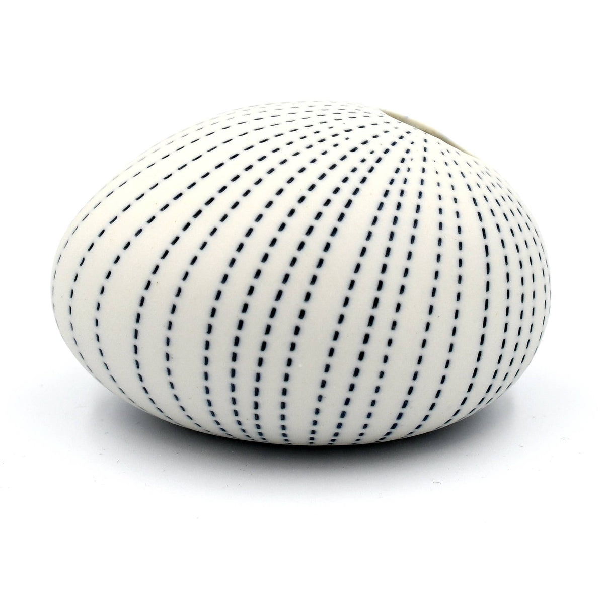 PEBBLE MINI S-Handcrafted Porcelain Bud Vase