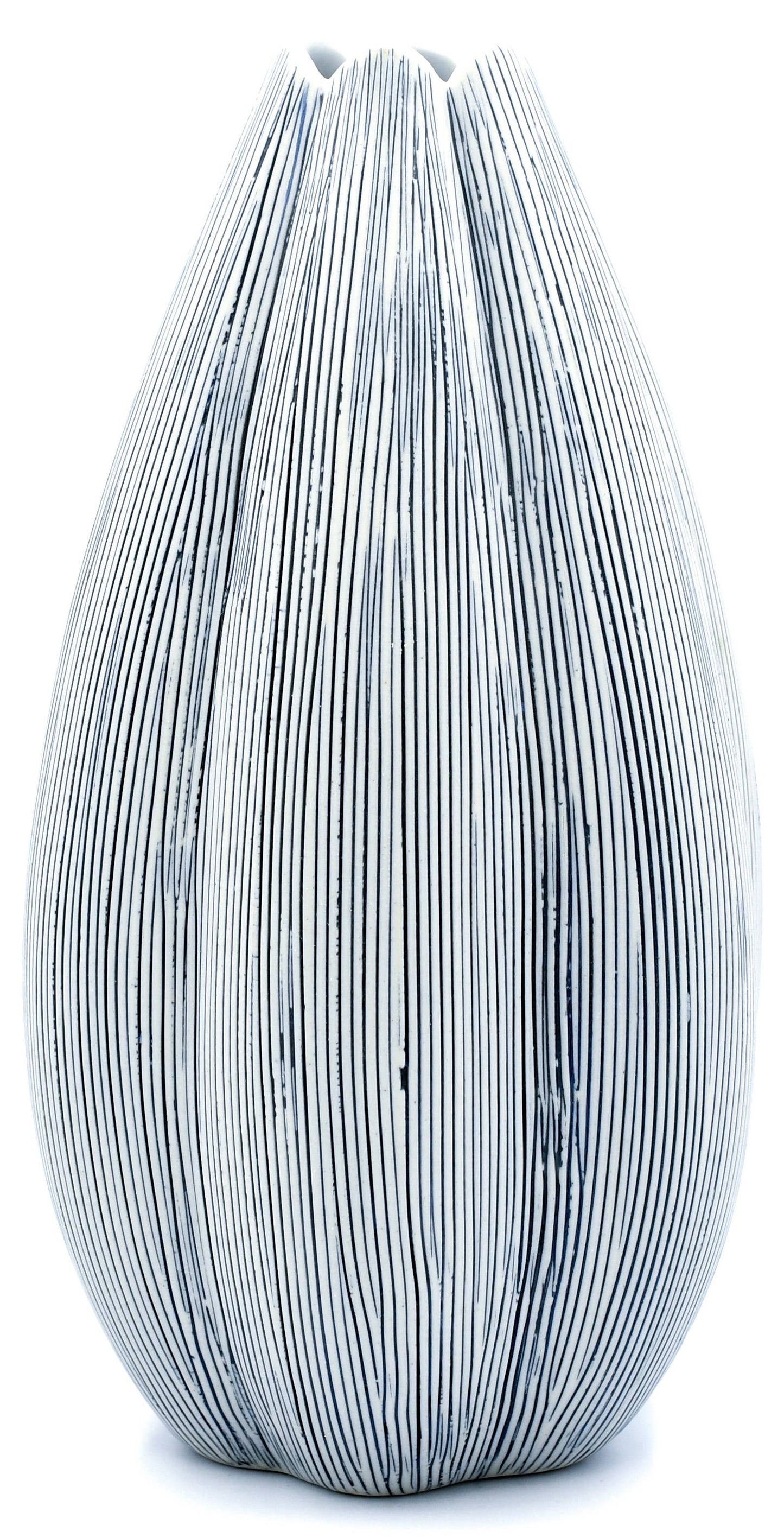 Champa L-Handcrafted Porcelain Vase