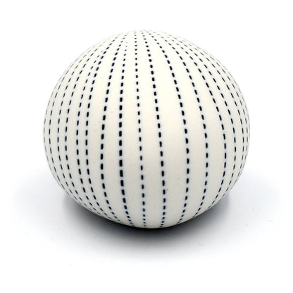 PEBBLE MINI S-Handcrafted Porcelain Bud Vase