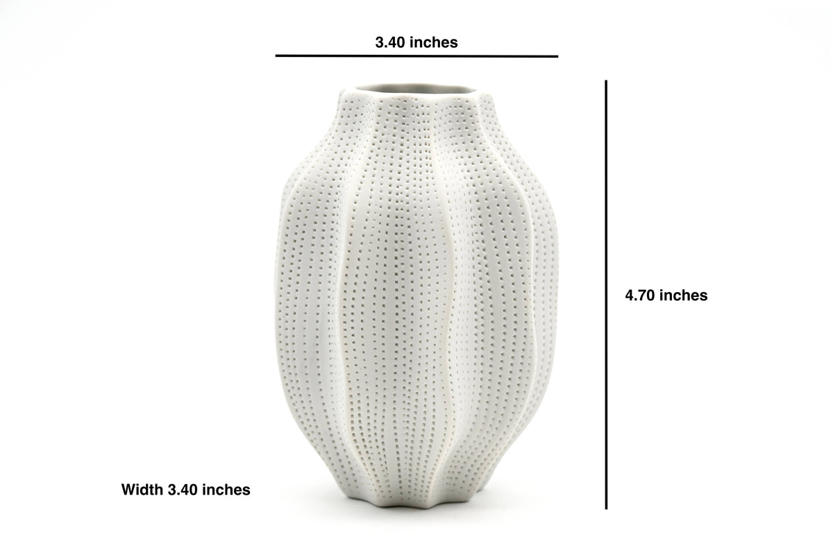 451WH13 MAFA MINI L - Handcrafted Porcelain Vase