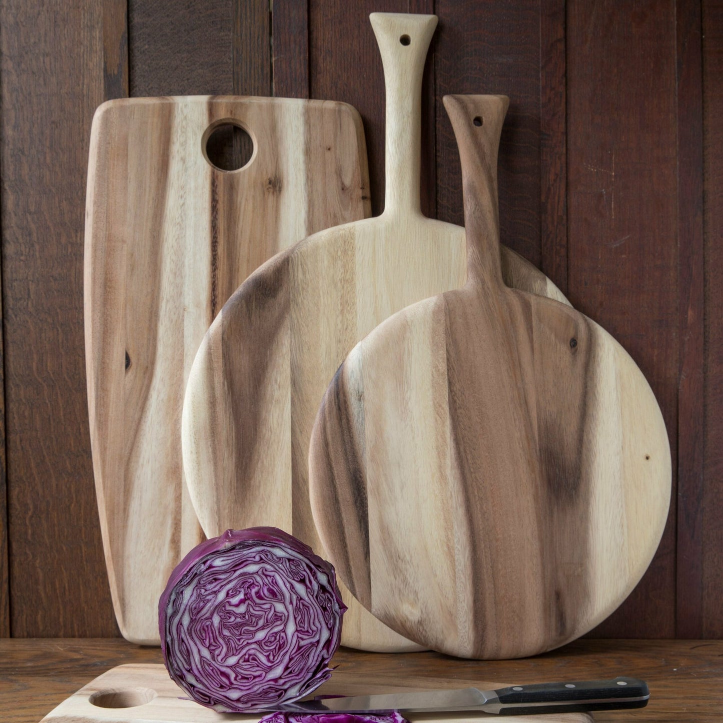 Round Acacia Board with Handle, Medium
