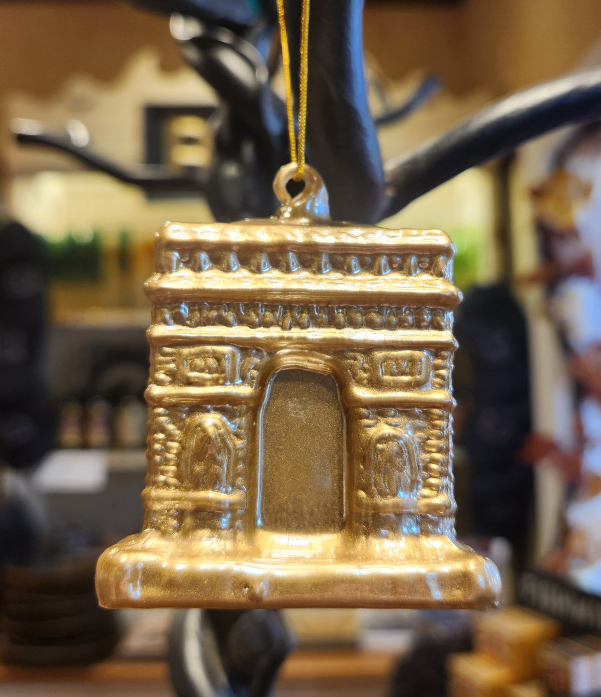 Champs Elysee in Gold