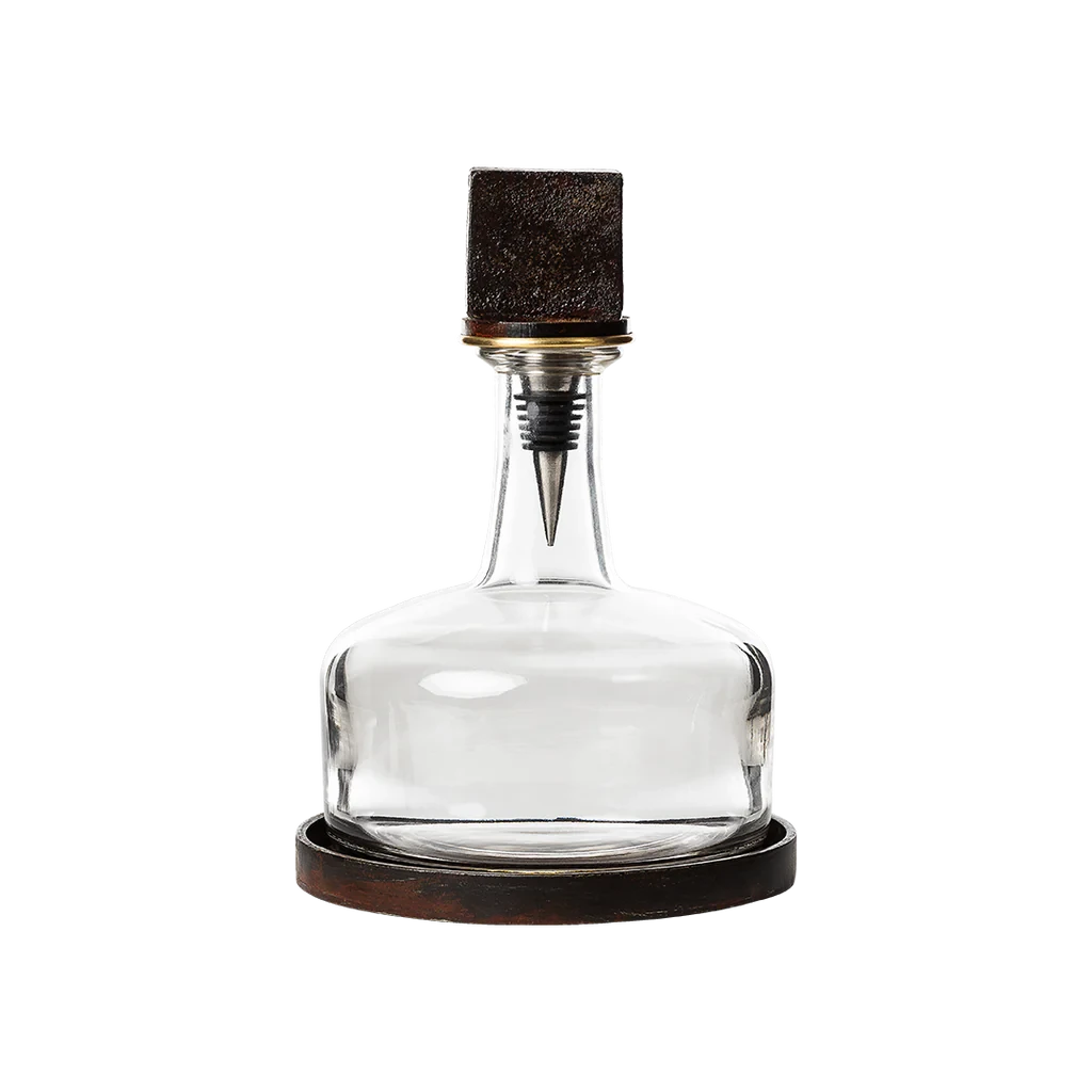 Cuadro Decanter with Leather and Iron Base