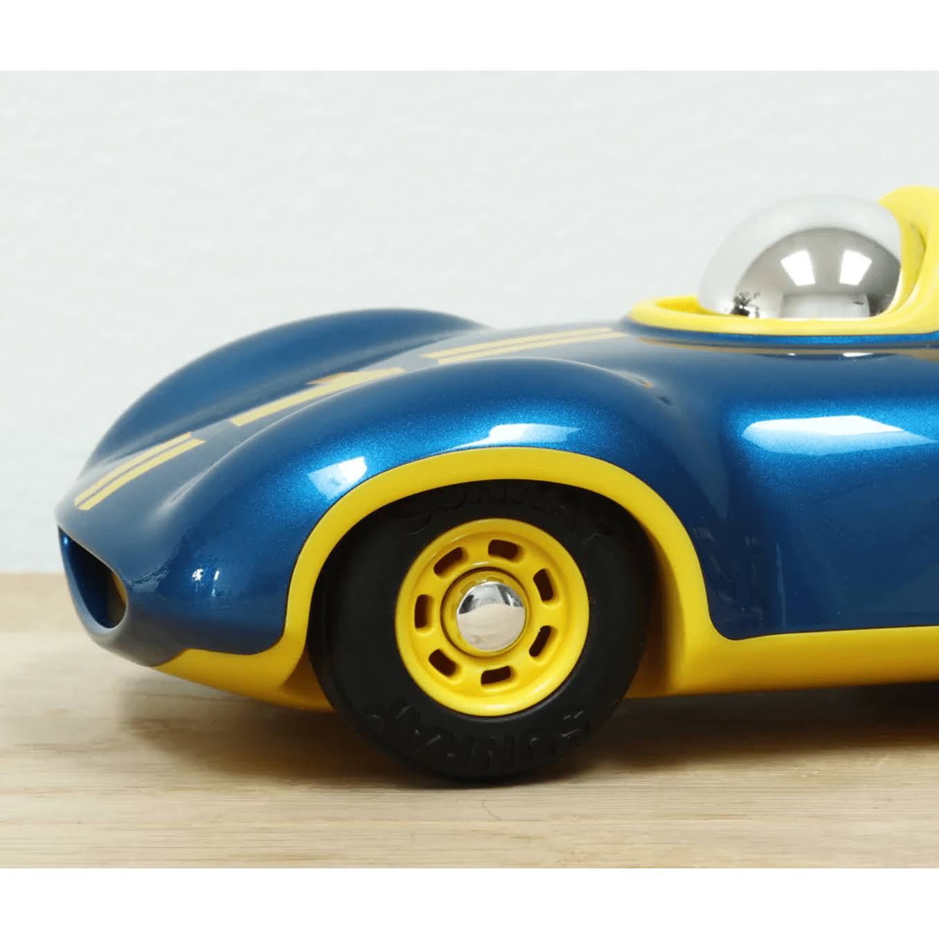 Speedy Le Mans Blue Car
