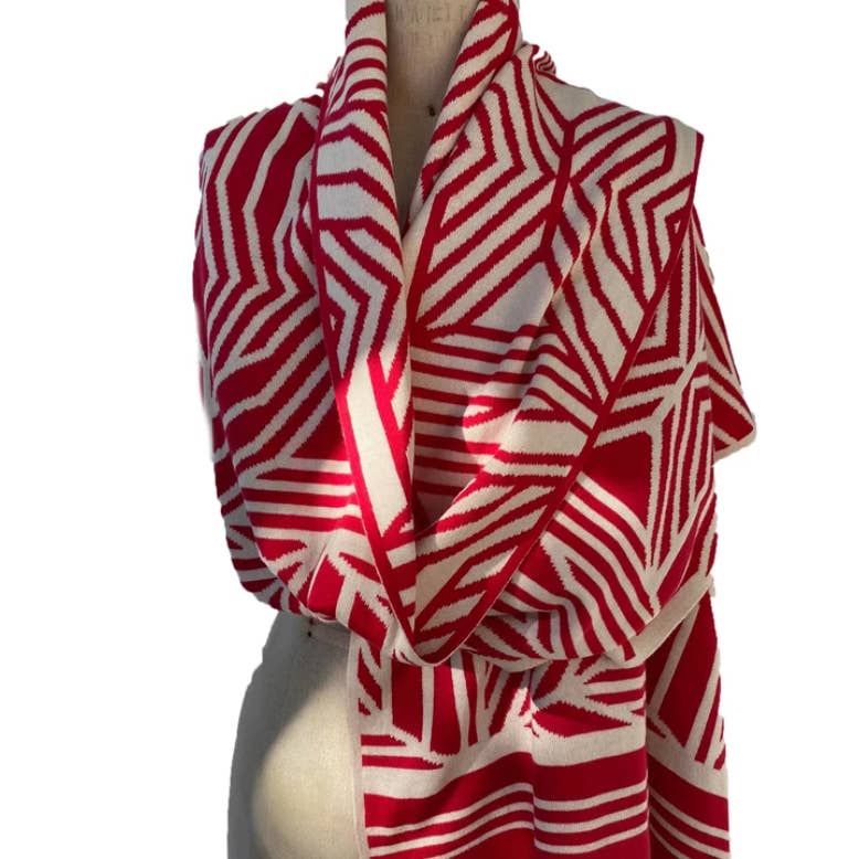 Liamolly Camelia, Red and Cream Wrap
