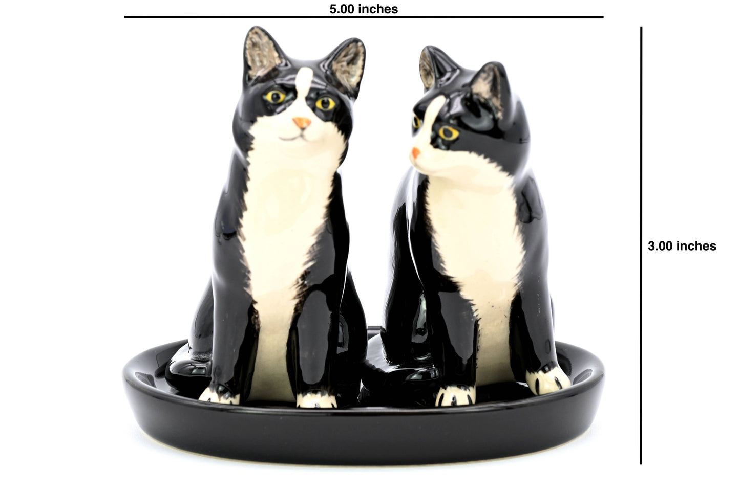 SALT AND PEPPER SHAKER Tuxedo cat