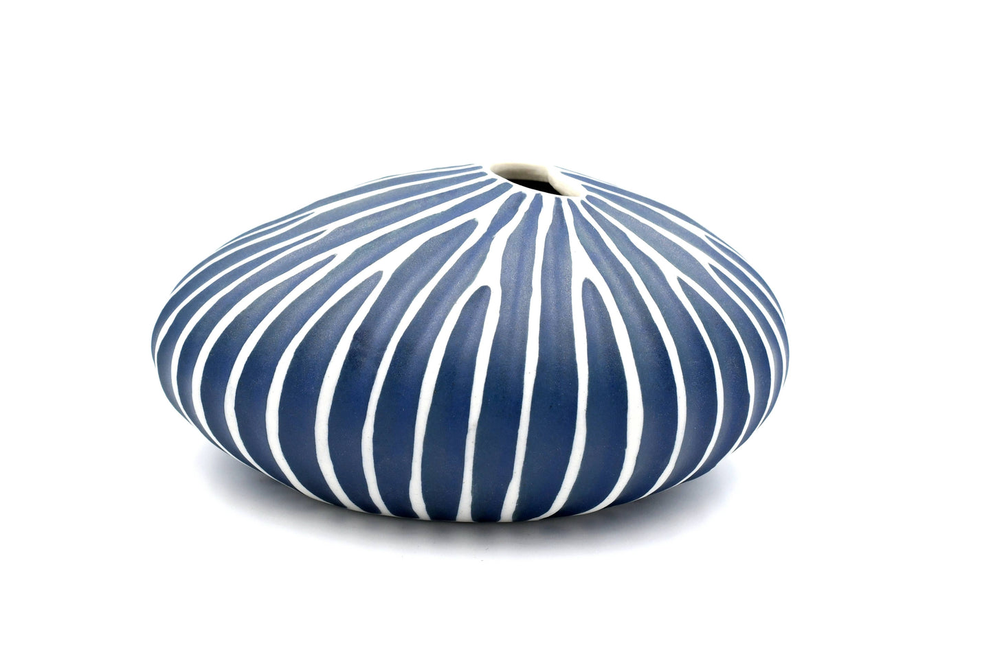 PEBBLE MX-Handcrafted Porcelain Bud Vase