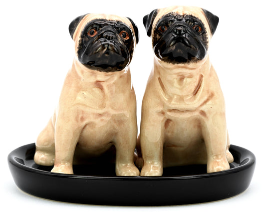 SALT AND PEPPER SHAKER Pug and black ceramic tray