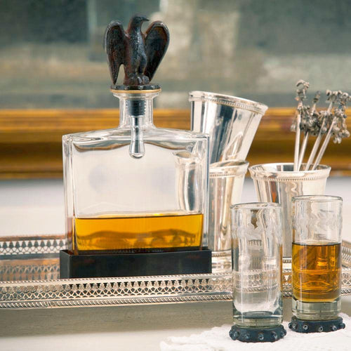 "Aquila" Medium decanter with an eagle cork