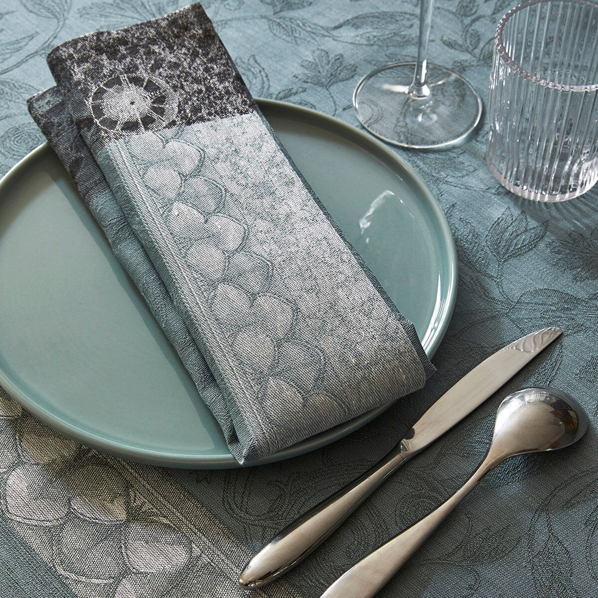 Symphonie Baroque Smoke Linen - r. h. ballard shop