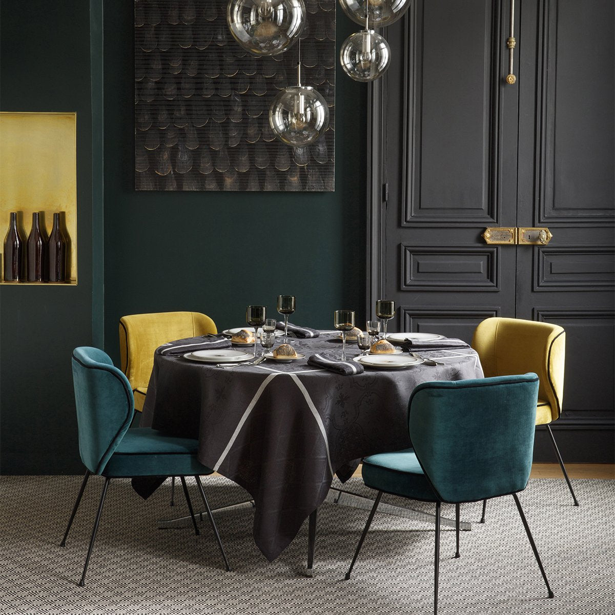 Armoiries Black Linen Tablecloth Ambiance