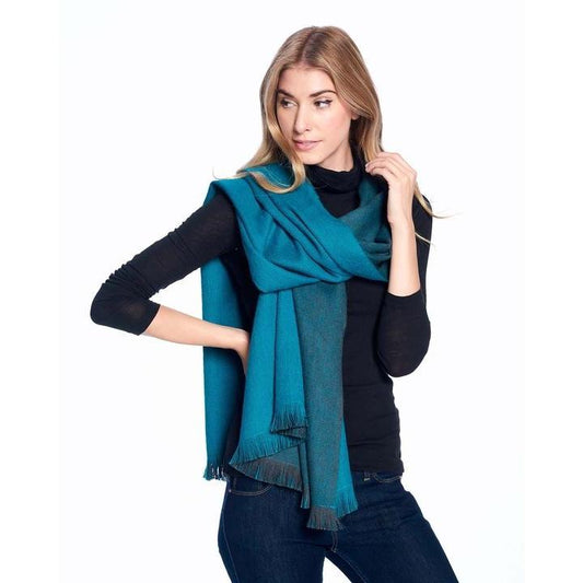 Turquesa Wrap Over the Shoulder